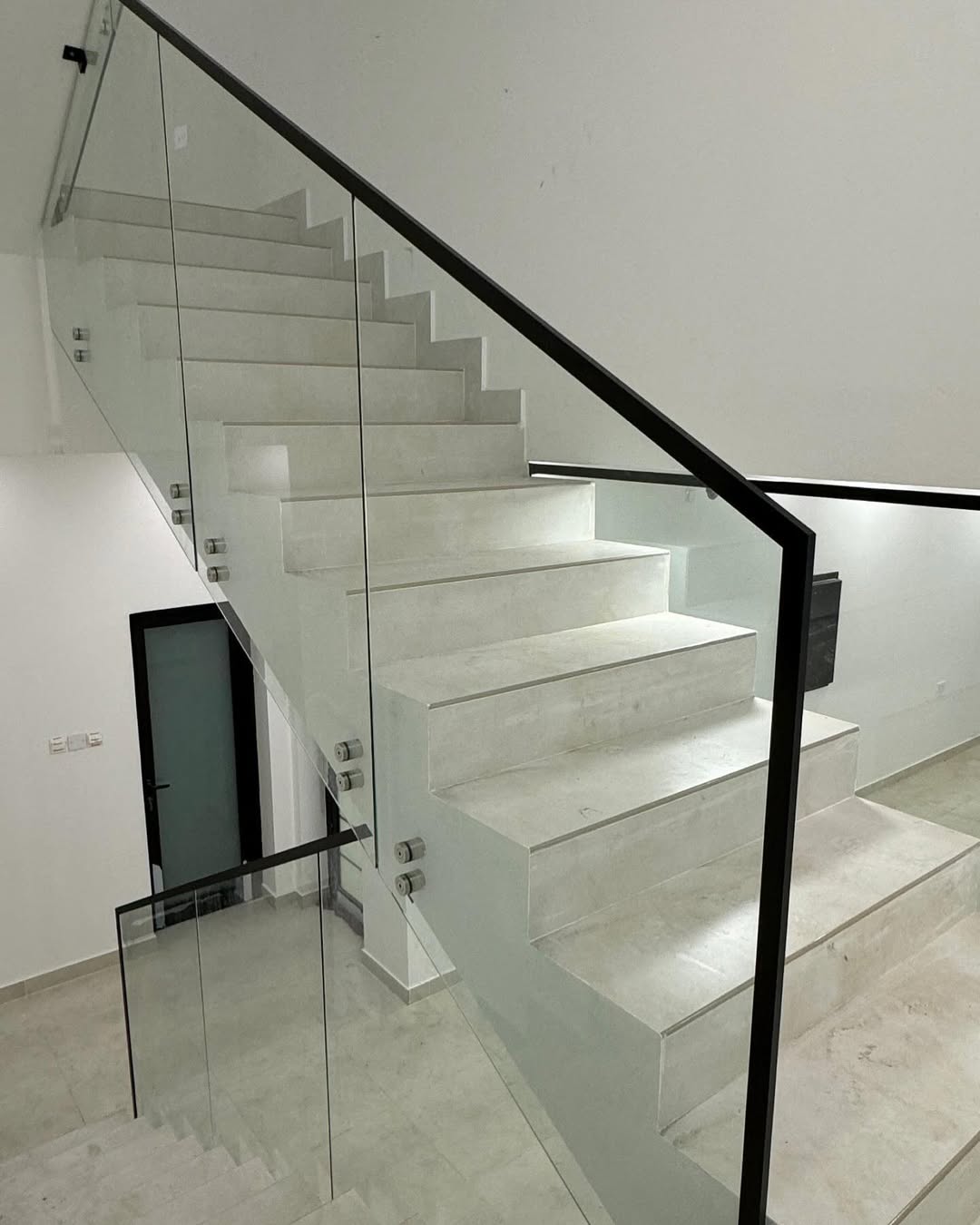 Aluminium Straight Staircase Dubai Modern